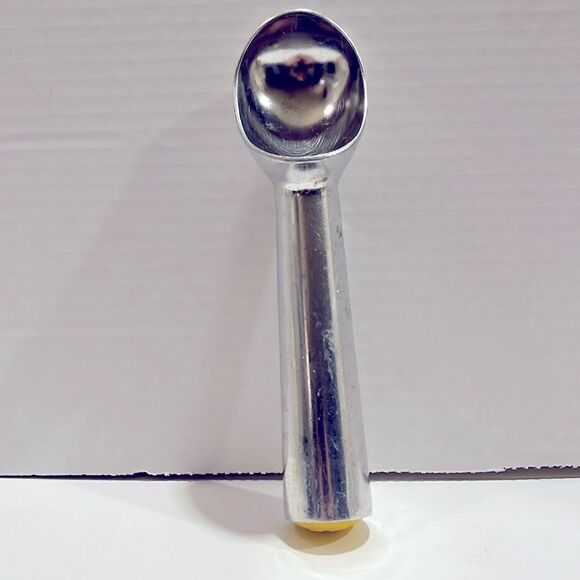 Ice Cream Scooper-Vintage   - Picture 1 of 3